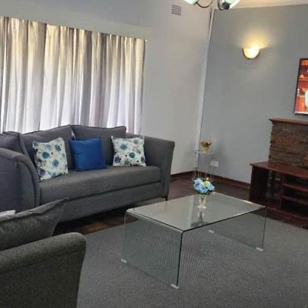 Lovely 3 Bed In Mount Pleasant - 2153 Harare Eksteriør billede